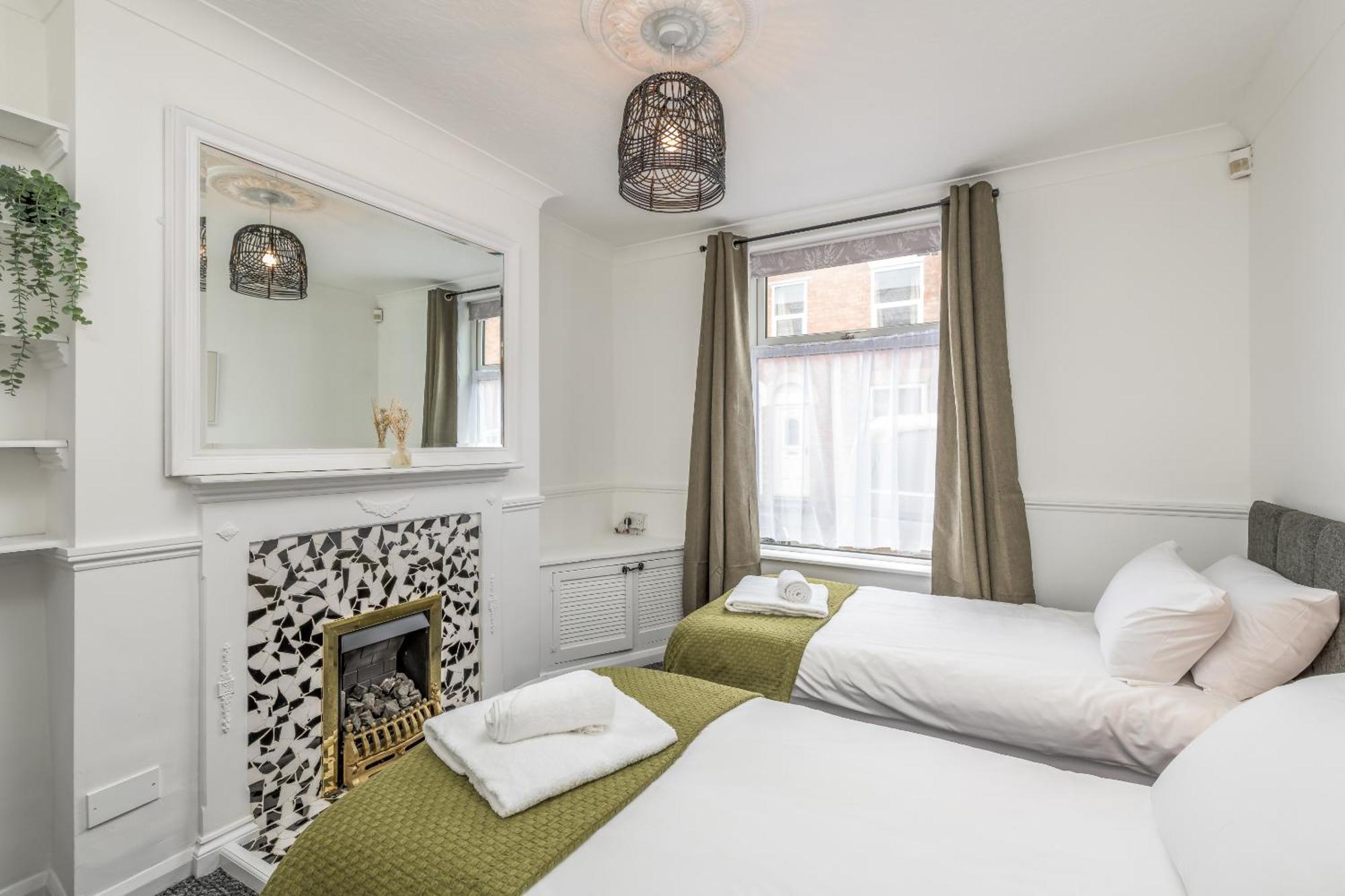 Дом отдыха Wood House By Holmesdale Homes *